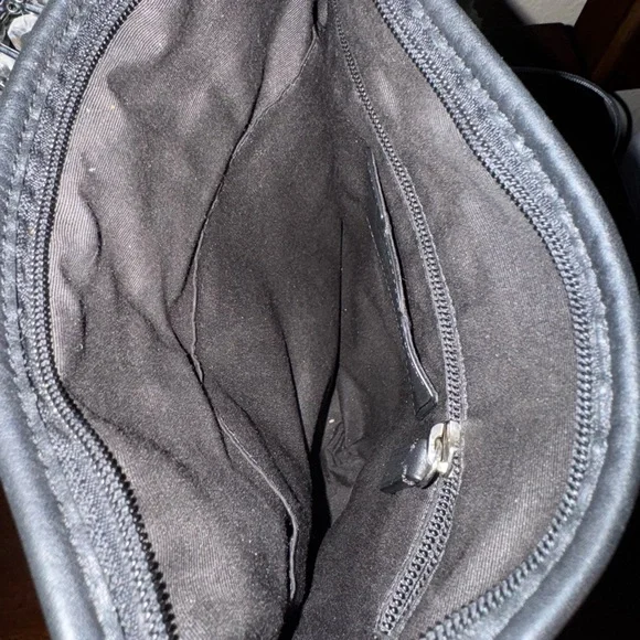 Coach Black and Gray messenger Bag - Picture 3 of 9